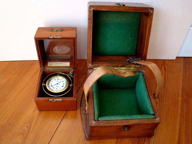An Elgin National Watch Company Ships' Clock with original carrying case circa 1950